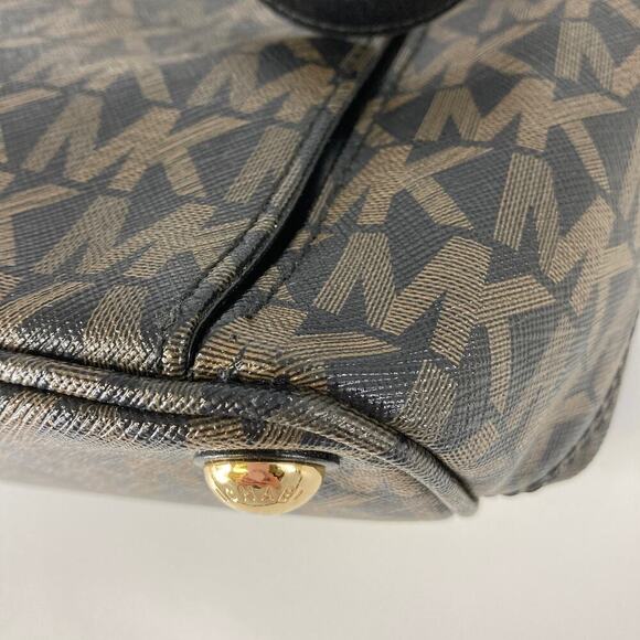 MICHAEL KORS, BLACK AND BROWN SIGNATURE PRINT SHOULDER BAG - Picture 11 of 16